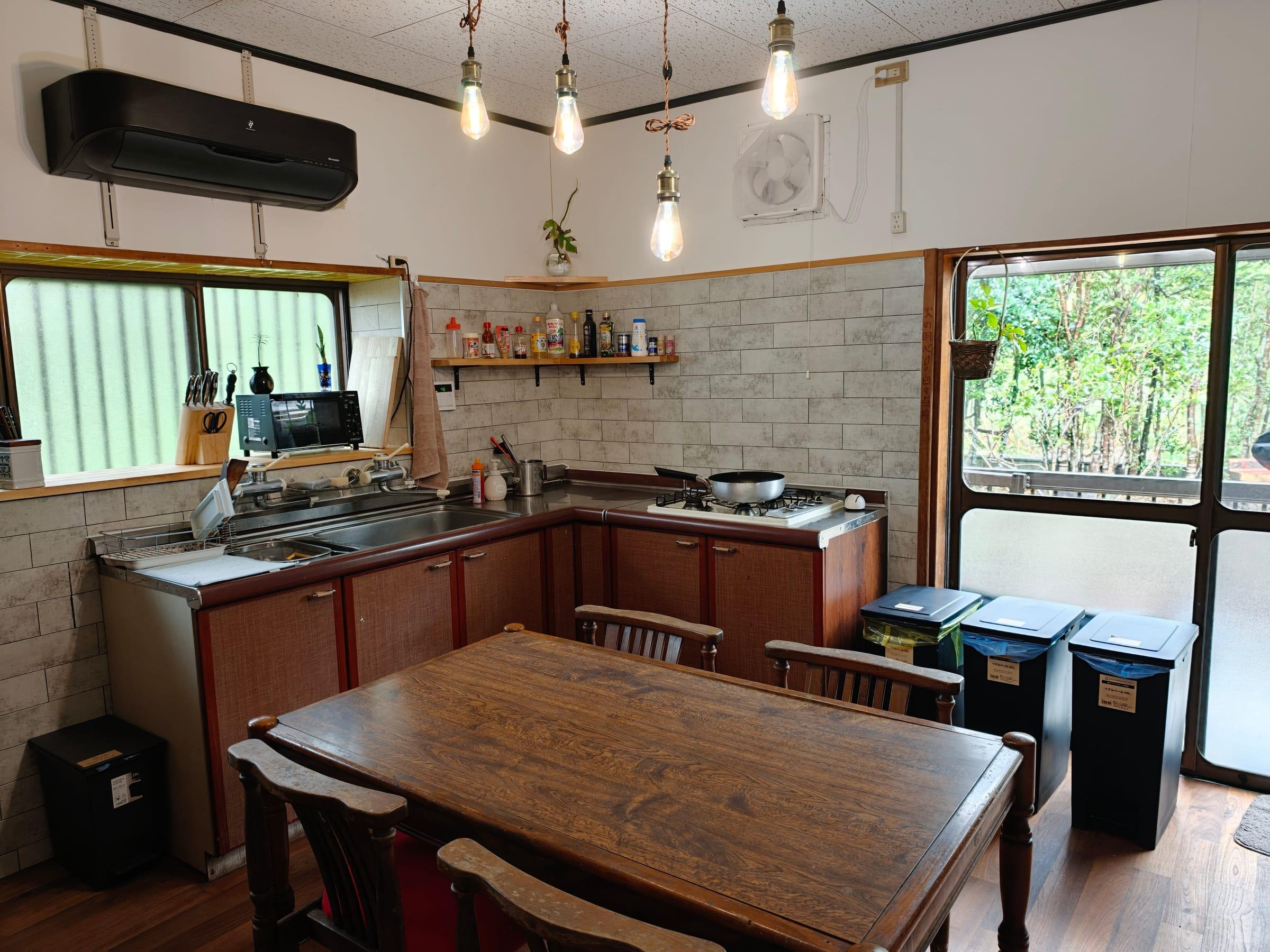 IKADA kitchen and dining table